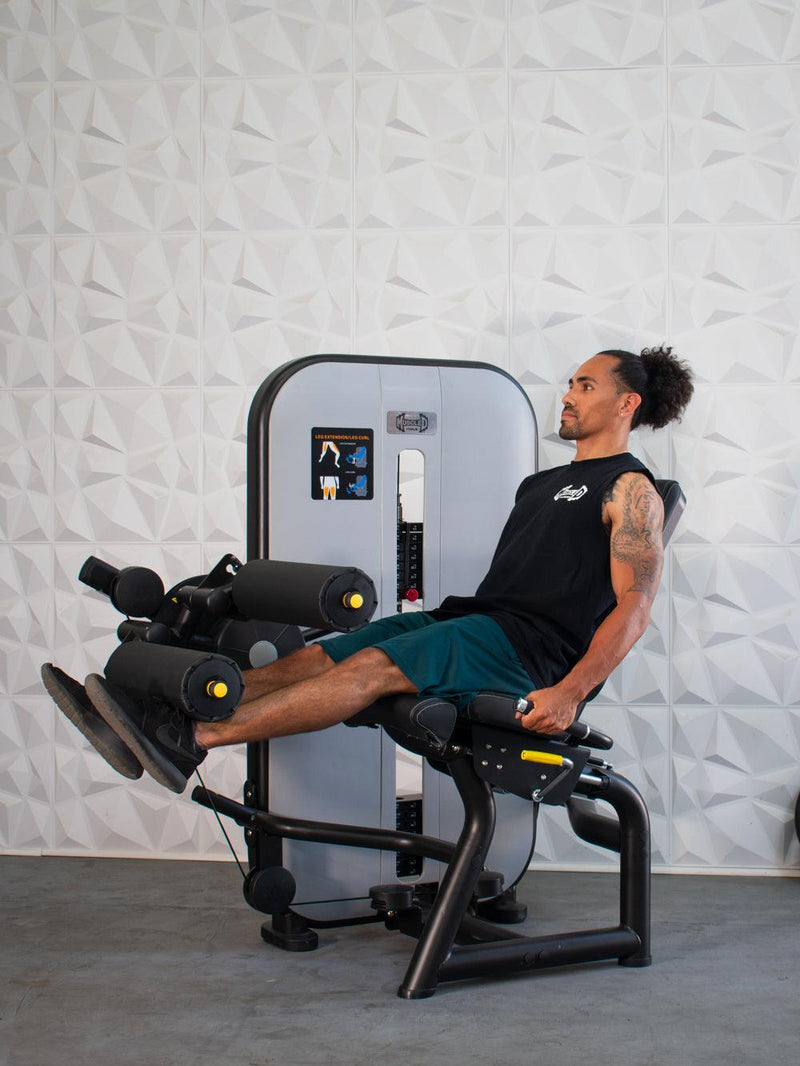 Muscle D Fitness Vogue Selectorized Leg Extension / Seated Leg Curl