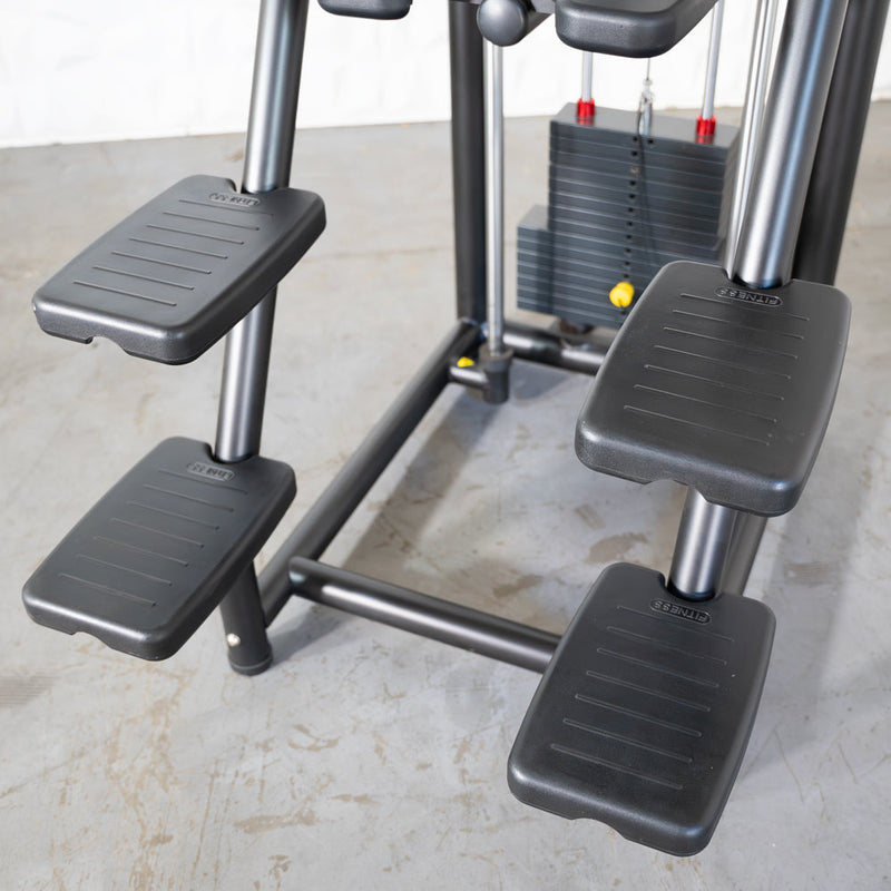 Muscle D Fitness Vogue Assisted Chin / Dip Machine