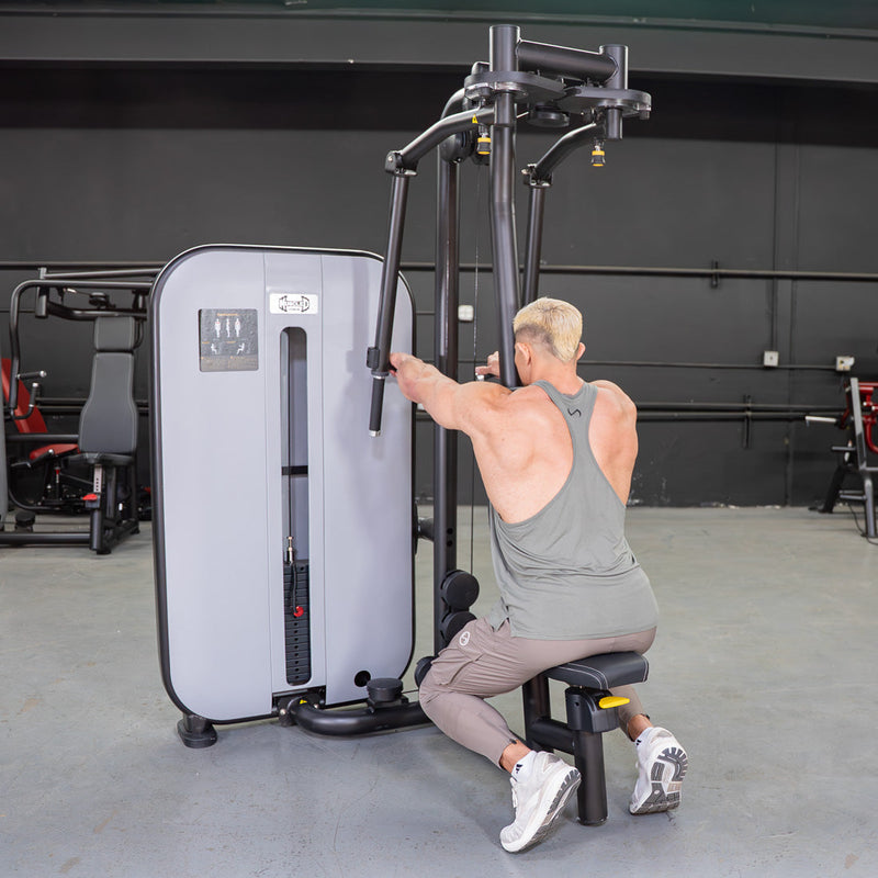 Muscle D Fitness Vogue Pec Deck / Rear Delt Machine